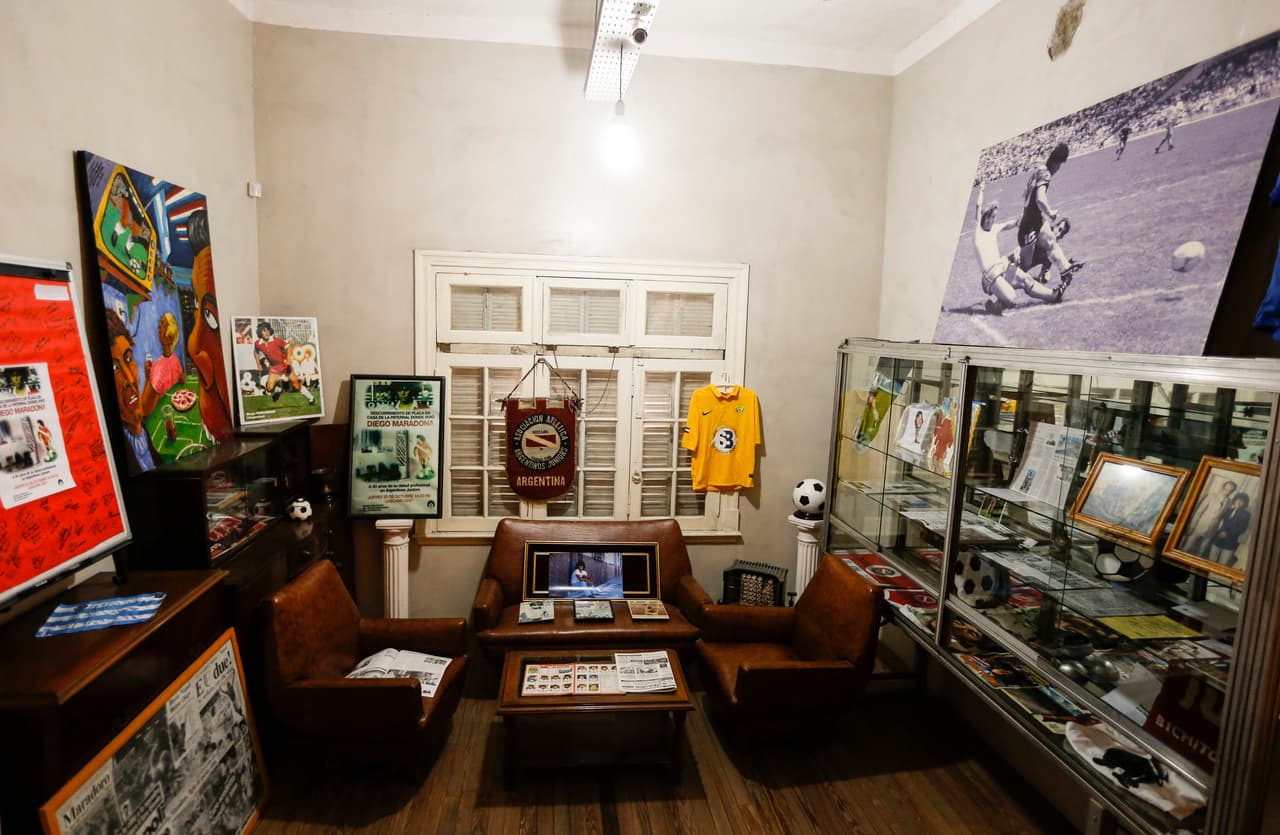 'La Casa de Dios', todo un espacio en Buenos Aires para revivir de una manera personal y cercana la gloriosa carrera de Diego Armando Maradona como futbolista.