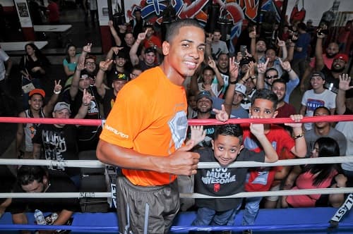Puedes ver la pelea a través de Univision Puerto Rico a partir de las 10:00 p.m.