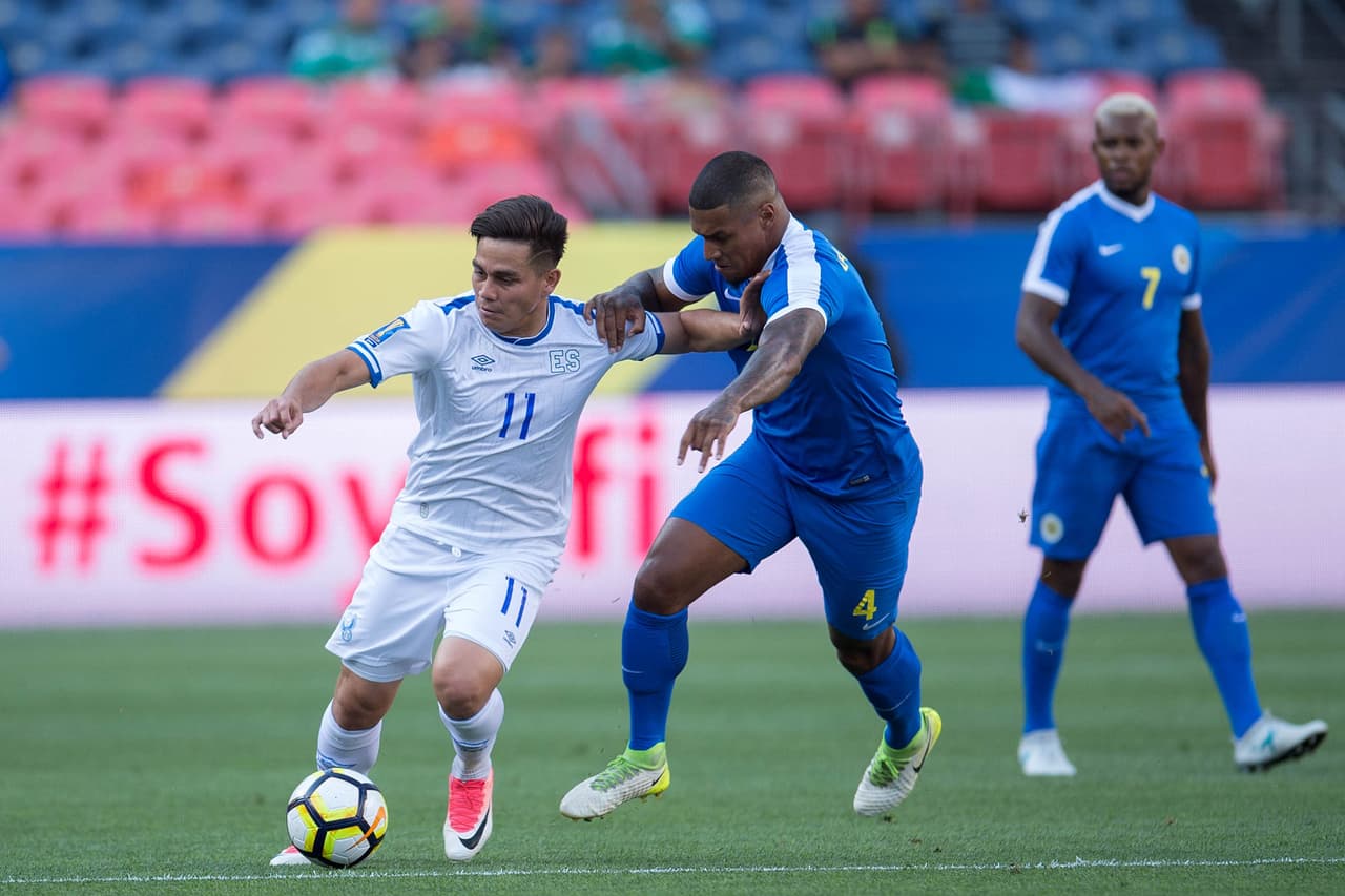 Rodolfo Zelaya lideró el ataque de 'La Selecta' en su obligación por sumar de a tres puntos.