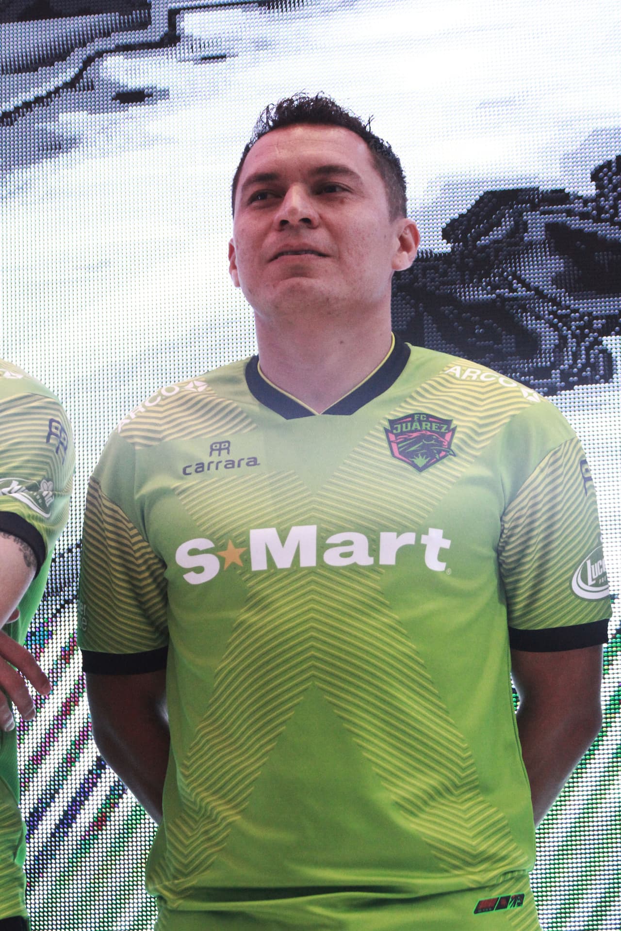 Los Bravos de Ciudad Juárez dieron a conocer sus uniformes para la que será una campaña muy especial, la de su debut en la máxima categoría del balompié mexicano. El equipo fronterizo mostró las tres equipaciones que plantea utilizar a lo largo del Apertura 2019, buscando cautivar a sus aficionados, para que compren las camisetas como pan caliente.