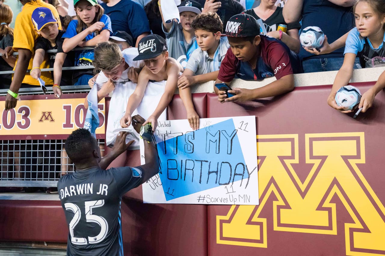 La afición de Minneapolis rápidamente se ha identificado con el 'Científico', quien en esa tarde también aportó con dos asistencias.