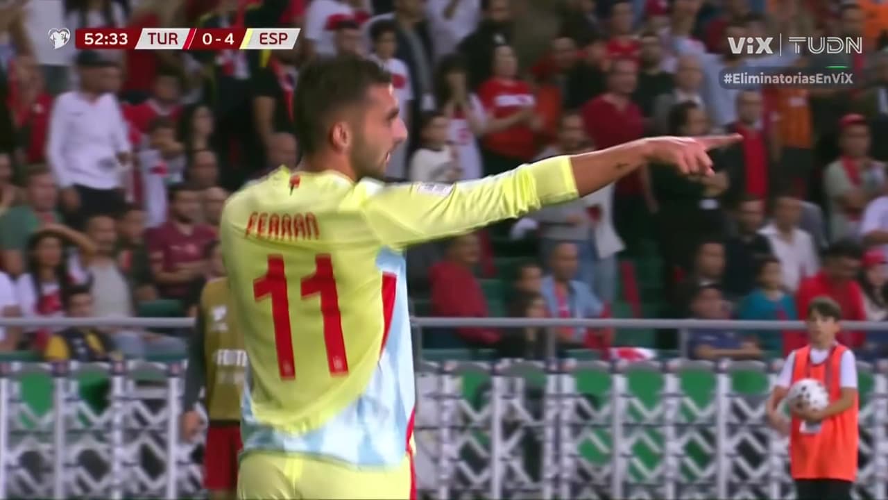 ¡Esto ya es goleada! ¡Contragolpe letal! Golazo de Ferrán Torres