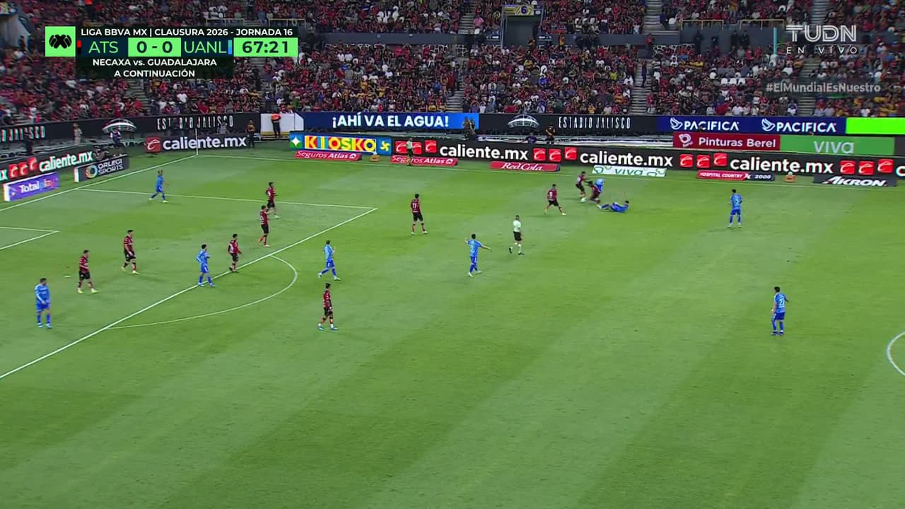 ¡TIRO ATAJADO! disparo por Marcelo Flores.