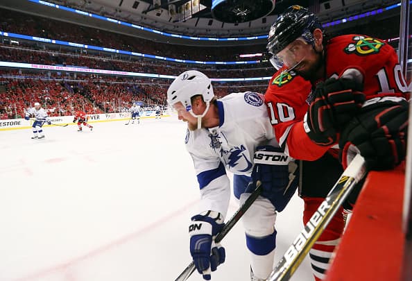 Desde el 1938 los Chicago Blackhawks no ganaban en su propia casa. Este es el tercer título en seis años