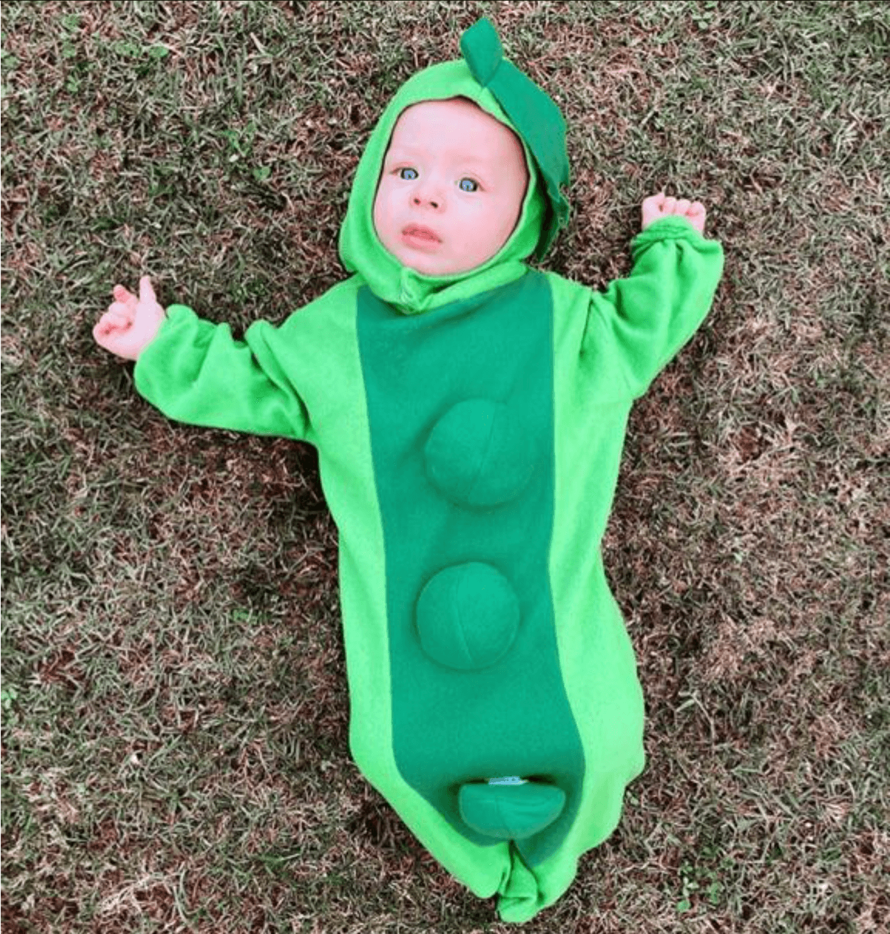 El hijo del 'Chicharito' Hernández, Noah Hernández, fue disfrazado del apodo de su papá.