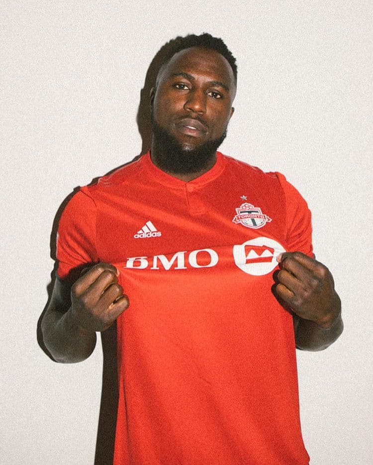 Totalmente escarlata. Así es la nueva camiseta principal de Toronto FC. (Toronto FC)