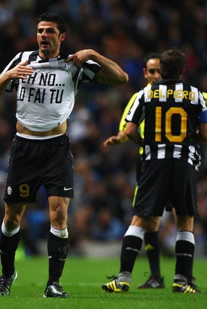 El goleador Vincenzo Iaquinta fue el encargado de mandar el balón al fondo de las redes locales e igualar.