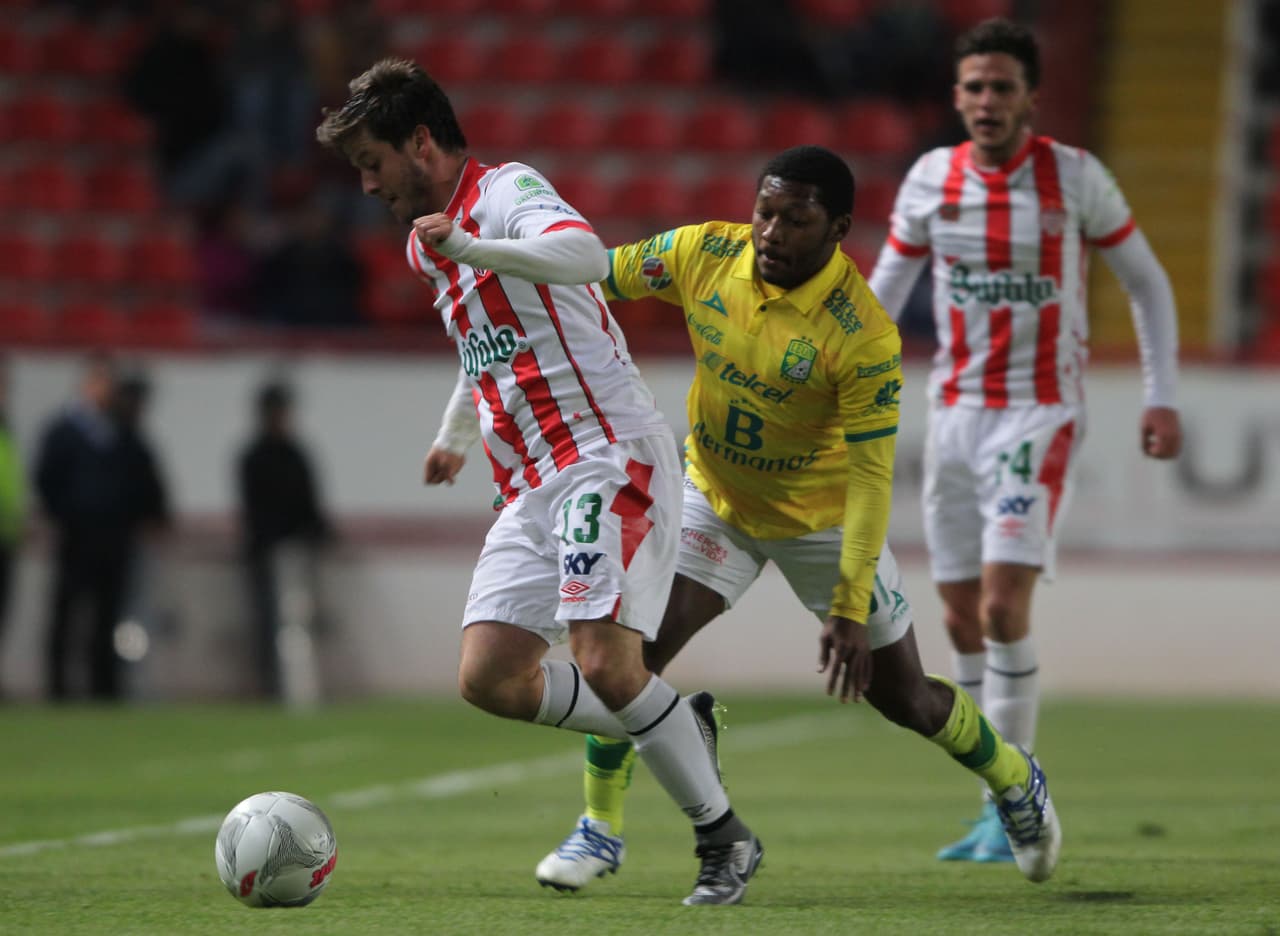 Necaxa derrotó 4-1 a León