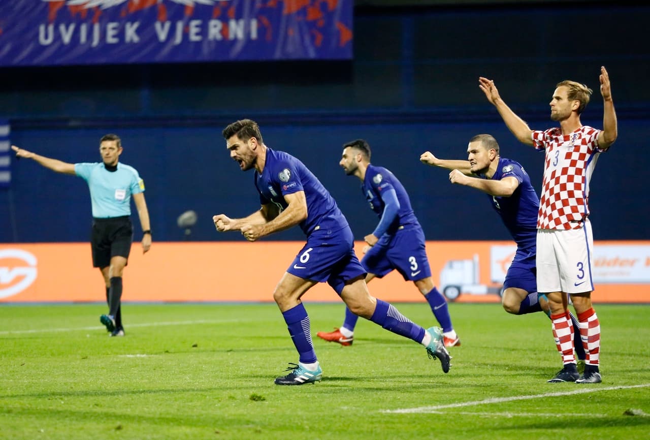 Se ilusionaba todo el pueblo heleno con seguir con vida en la serie, para definir la serie en casa ante su público.