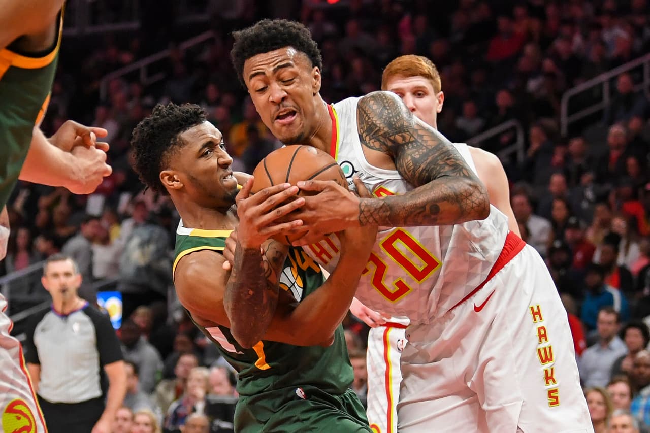 <b>Utah 114-117 Atlanta</b>. El Jazz (42-30) equipo que todavía no tiene un puesto seguro para la Postemporada, sufrió un duro reves en gira al caer con los ya eliminados pero aguerridos Hawks (25-48).