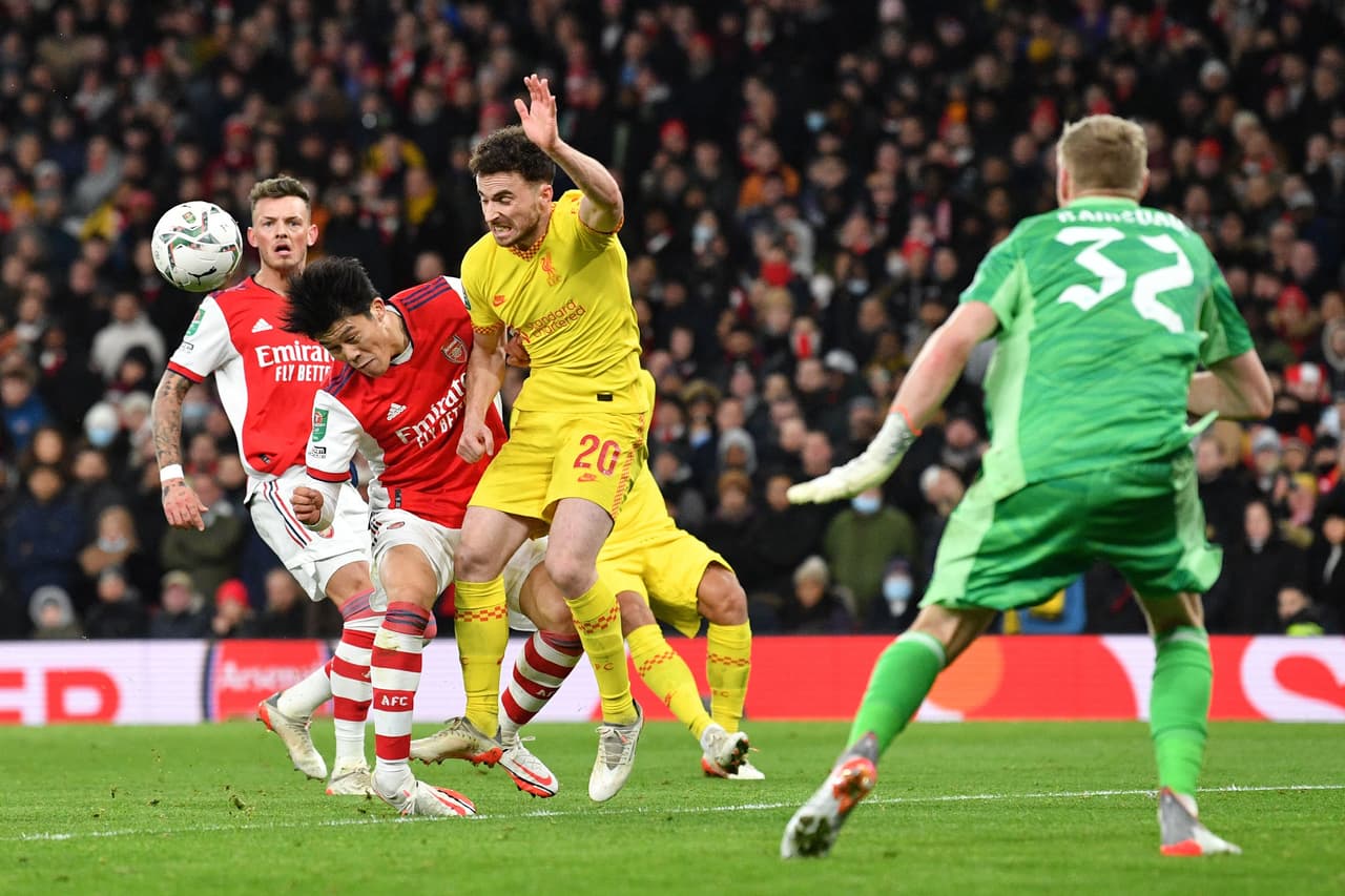 El juegos era ya una partida de ajedrezen la que cualquier error costaba caro.