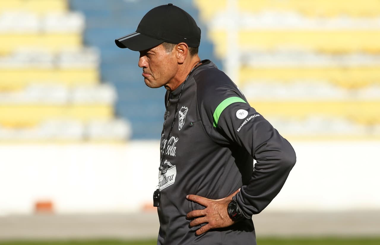 Escándalo: seleccionador de Bolivia es grabado mientras agrede a puños y patadas a un empleado