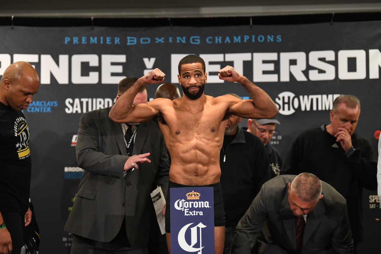 Mientras Lamont Peterson (35-3-1, 17 KOs) pesó 146.5 libras.