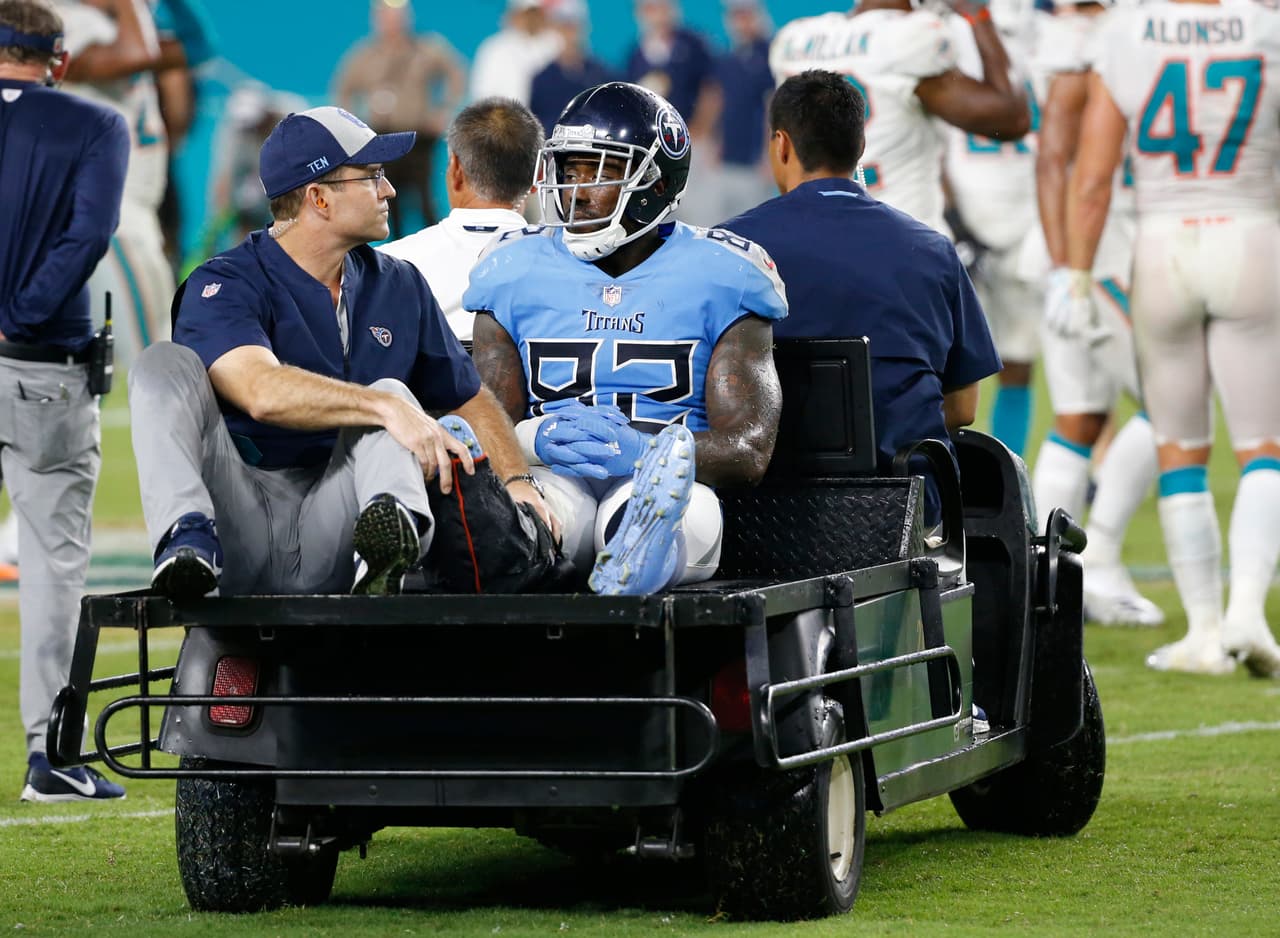 Delanie Walker de Titans y Jeremy Hill de Pats se pierden el resto de la temporada