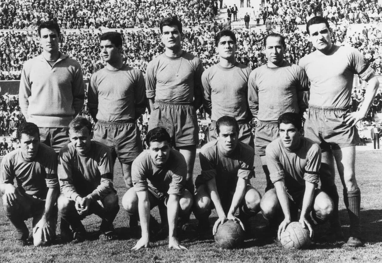 Amancio también figuró con la selección española y conquistó la Eurocopa de 1964. Con el Madrid ganó 9 ligas.