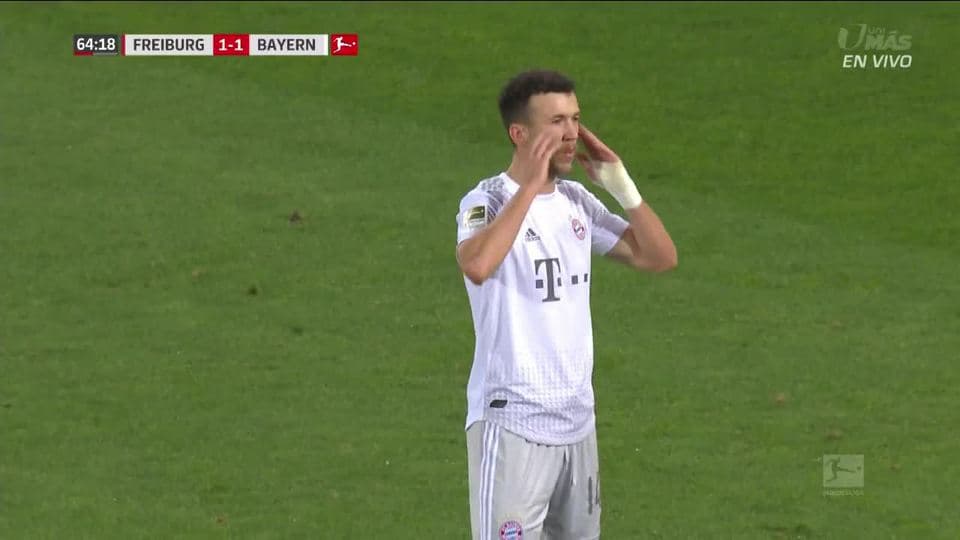 Tiro de esquina para FC Bayern München