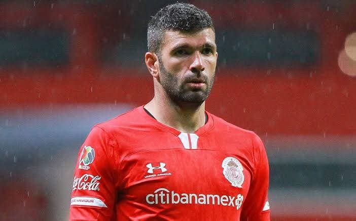 Presentan a Emmanuel Gigliotti como nuevo jugador de León