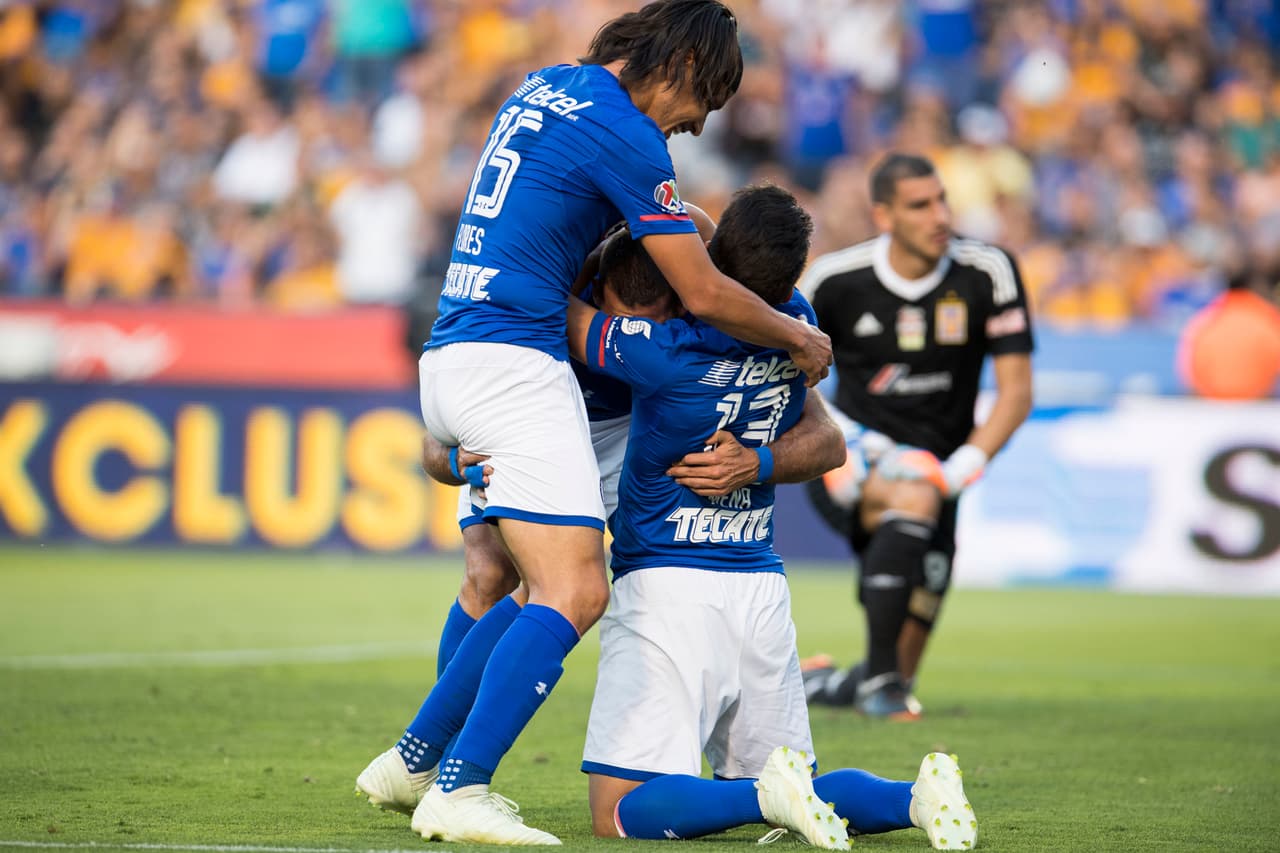 Cruz Azul se aferra a sus últimas oportunidades numéricas y espera 'cruzazulear' y sorprender en el cierre del torneo para meterse en la Liguilla.