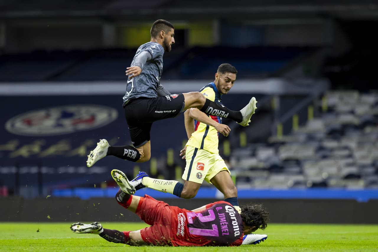 A los rojinegros les faltaba potencia al ataque, pero los latigazos salían peligrosos.