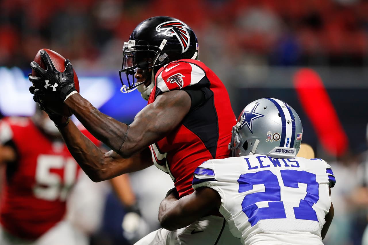 Julio Jones tuvo un partido discreto para lo que nos tiene acostumbrados. El receptor tuvo 57 yardas en 6 recepciones sin lograr ver las diagonales.