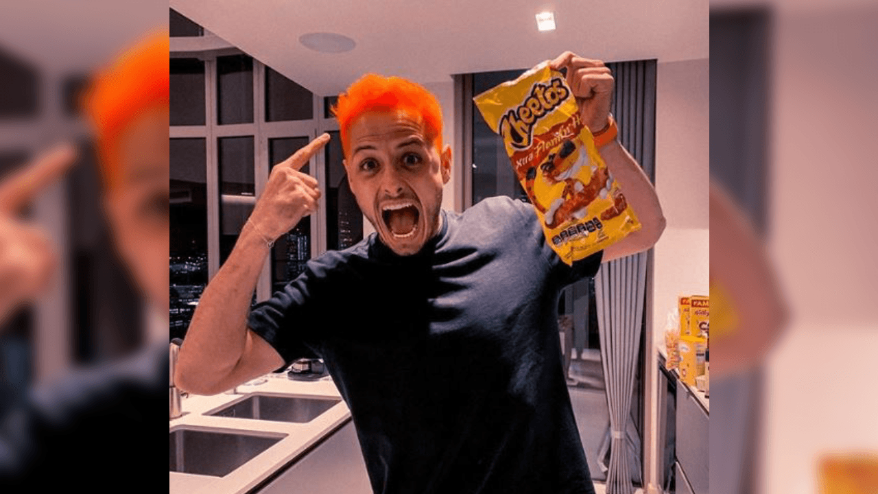 <b>Javier 'Chicharito' Hernández</b>
<br>- El mexicano ha optado por pintarse el cabello de blanco en los años recientes, pero hace unos meses soprendió con la mata naranja.