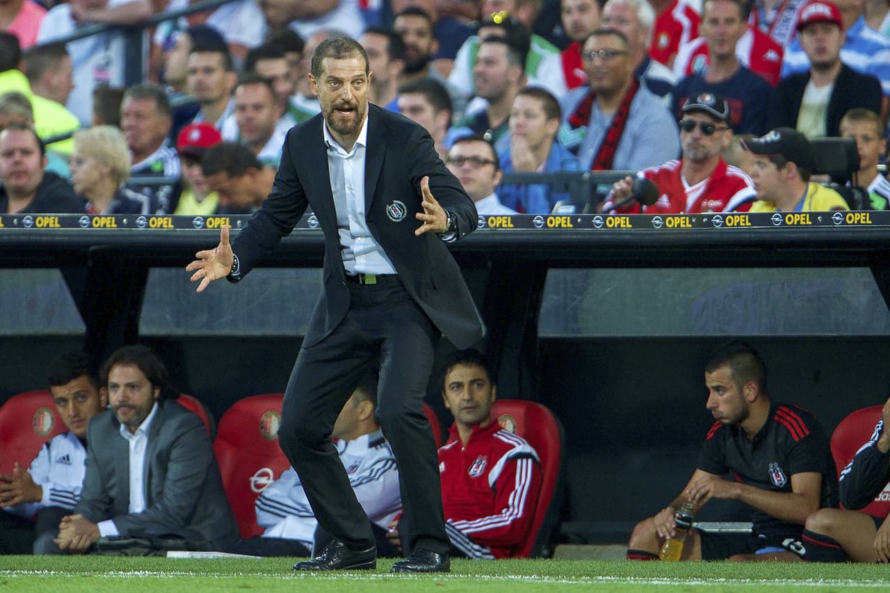 En Rusia apenas duró un año. Entre 2013 y 2015 fue entrenador del Besiktas de Turquía, donde logró la super liga turca ante duros rivales como Fenerbahce y Galatasaray.