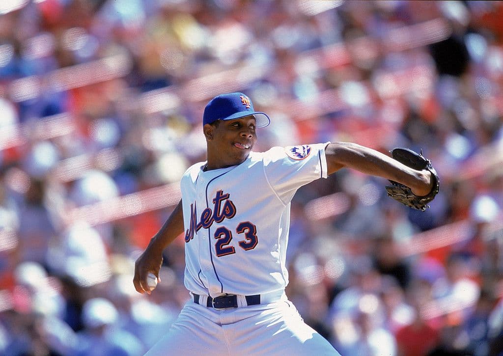 El padre de Mahomes, Patrick Mahomes Sr., jugó en siete temporadas de Grandes Ligas con seis equipos diferentes.