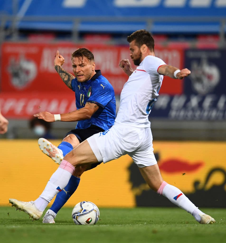 Ciro immobile se luce con doblete y sus compañeros Nicoló Barella y Lorenzo Insigne se encargan de consagrar la goleada 4-0 de Italia sobre República Checa.