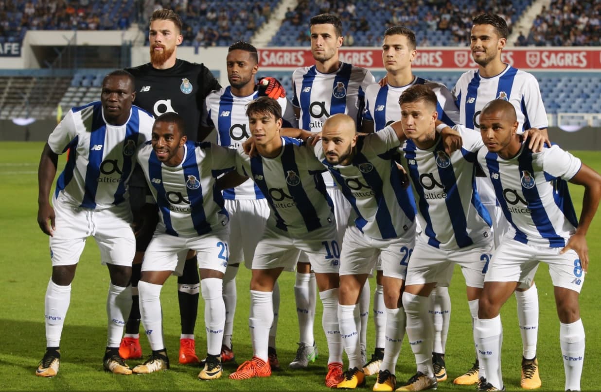 Diego Reyes jugó todo el partido de la Copa.