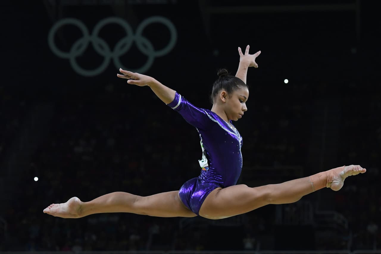 La brasileña Flavia Saraiva acabó en la quinta posición en quinto lugar de la viga de equilibrio, poniendo en alto a los anfitriones.