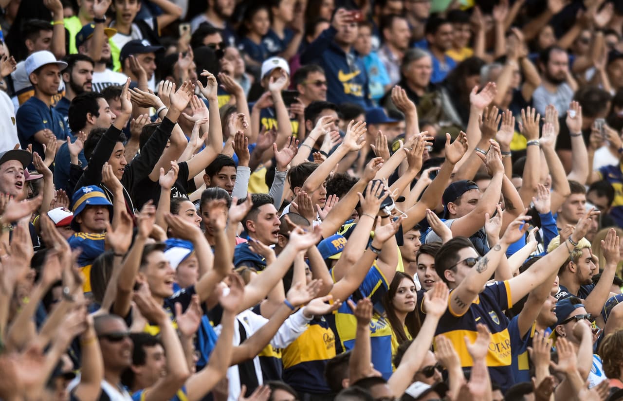 Más de cuatro mil aficionados se dieron cita para ver el encuentro.