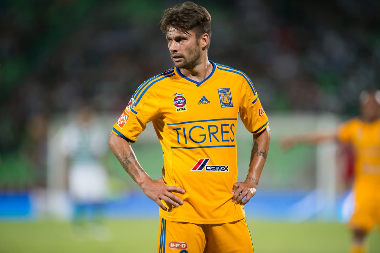 El brasileño Rafael Sobis tuvo un buen primer torneo con los Tigres y promete convertirse en uno de los romperedes de la liga en poco tiempo con los felinos.