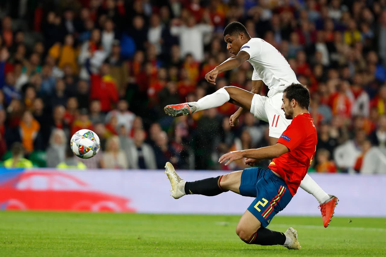Las cosas no mejoraron para España. A los 30 minutos Marcus Rashford batió en otro tiro cercano para la portería de David De Gea para poner el 2-0 cero a favor de los ingleses.