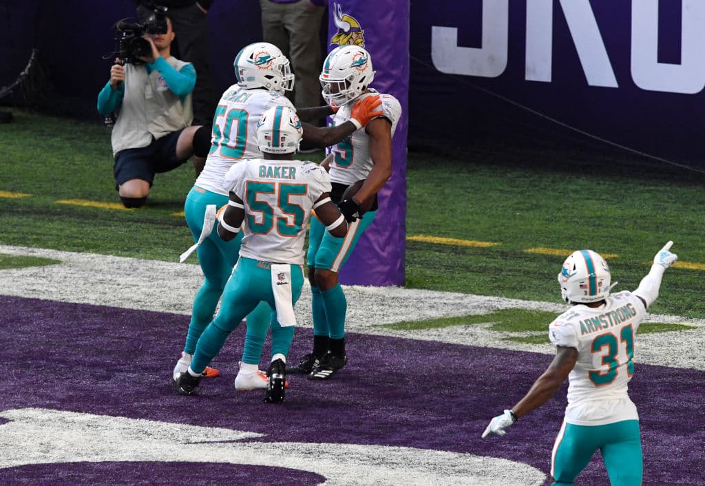 <b>Miami Dolphins (7-7)</b>. Ganar sus dos partidos ayudaría mucho (y es obligatorio) pero para su mala fortuna, como con Cleveland, necesitan derrotas de Baltimore, Indianapolis y Tennessee.