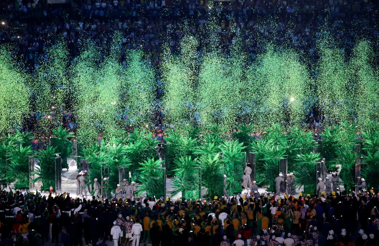 Las semillas colocadas por los atletas hicieron una verde explosión, natural y significativa para la naturaleza global.