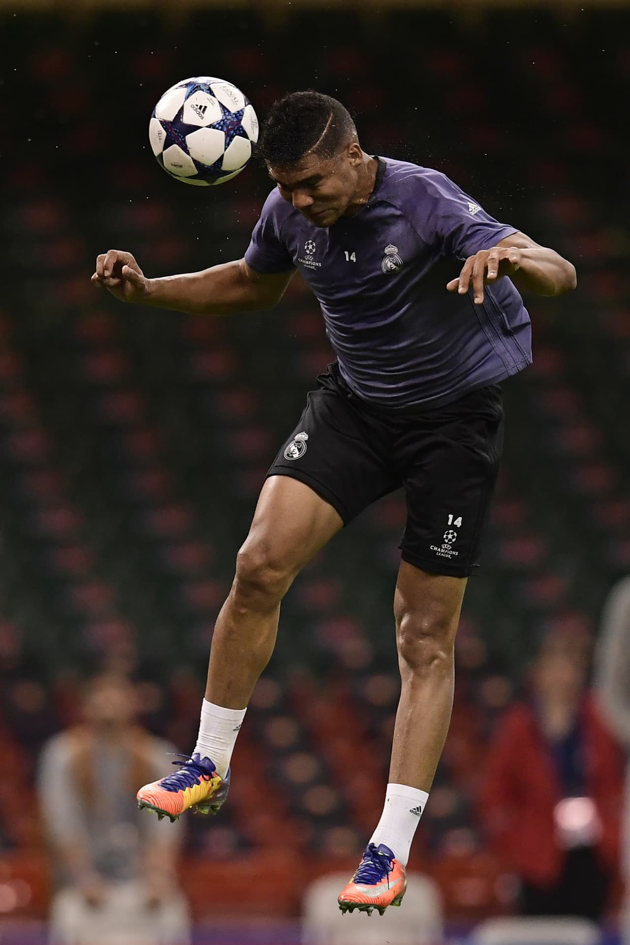 El hombre clave del Madrid es Casemiro, pues permite a Kroos y a Modric jugar libres. Sin él, el alemán y el croata sufren recorriendo hacia atrás.