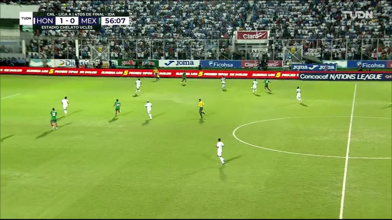 ¡TIRO ATAJADO! disparo por Jorge Álvarez.