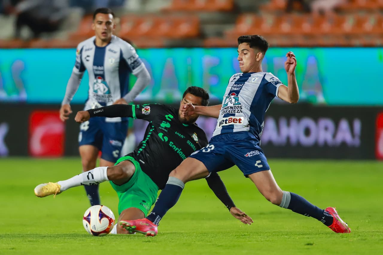 Pachuca se impone con lo justo a Santos y se acerca a los puestos de Repechaje, los de Torreón aún aspiran a ir directo a Cuartos de Final.