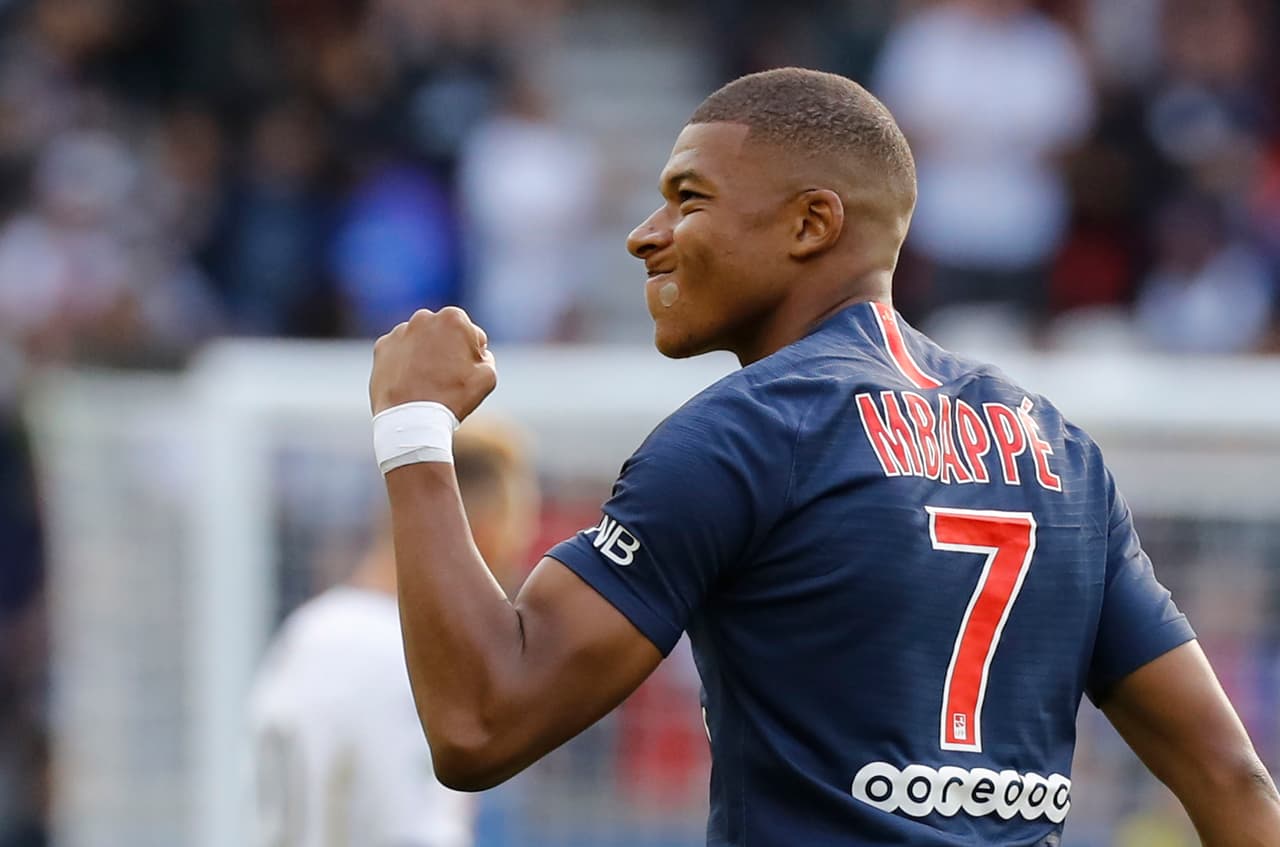 Deschamps le dará ‘jalón de orejas’ a Mbappé por hacerse expulsar con el PSG
