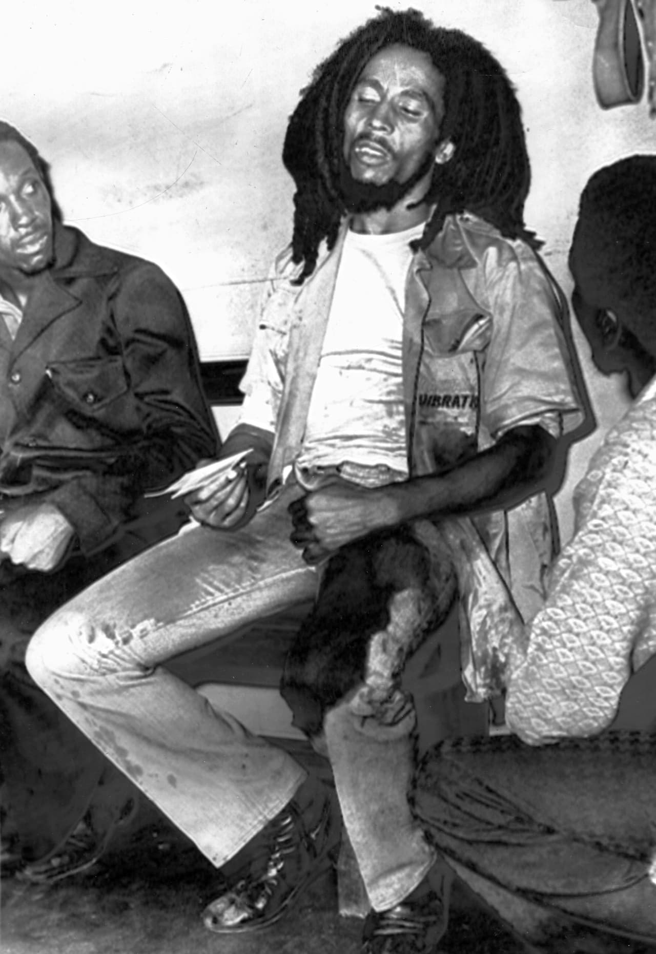 La frase "catch a fire" aquí recuerda más a "burn in Hell", y el resto de la pista es una mirada inflexiblemente oscura a los horrores de la trata de esclavos y cómo se conecta con la pobreza, el analfabetismo y la disparidad económica en el dia moderno.