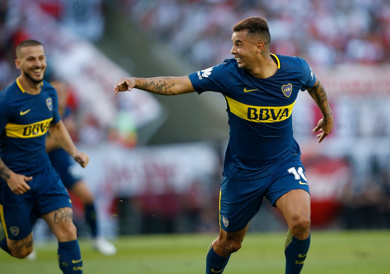 El nombre del colombiano Edwin Cardona flota alrededor de América. El volante que ahora está en Boca Juniors suena como uno de los refuerzos que llegue a Coapa para la próxima temporada.