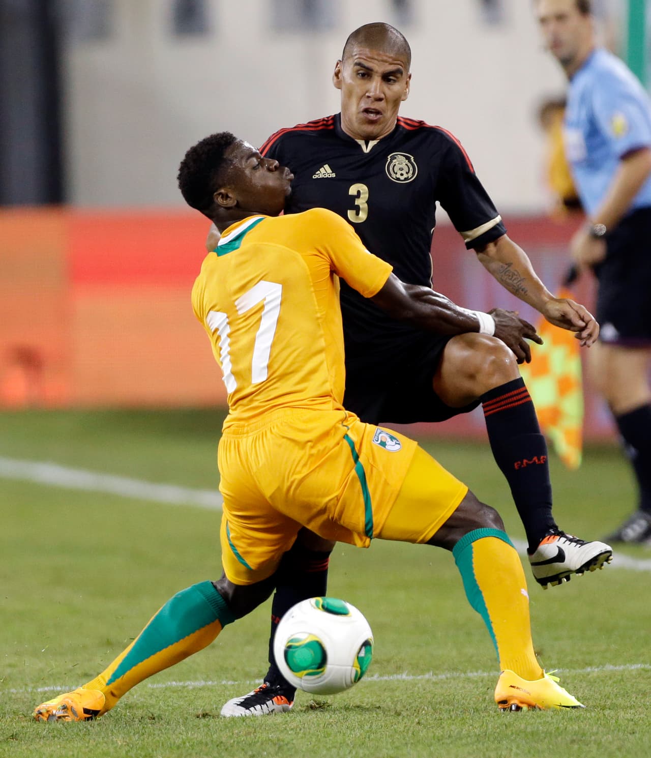 México ganó el partido con claridad 4 goles a 1.