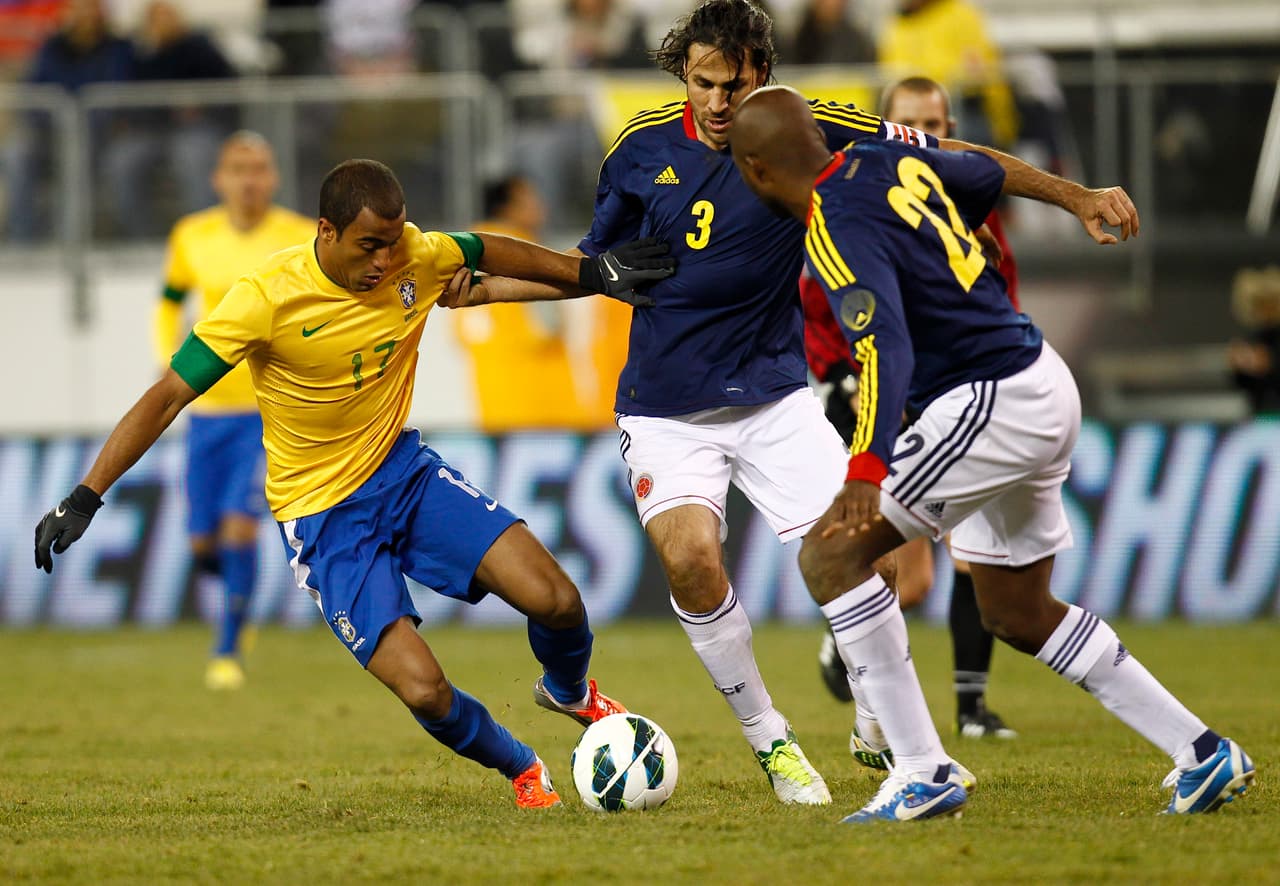 Lucas fue convocado en 2012 en la selección de Brasil al aportar como alero derecho, pero no ha estado en este ciclo.