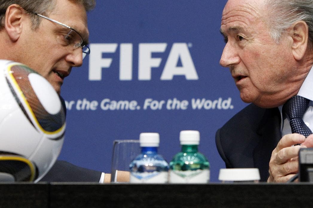 FIFA extiende suspensión para Joseph Blatter y Jérôme Valcke