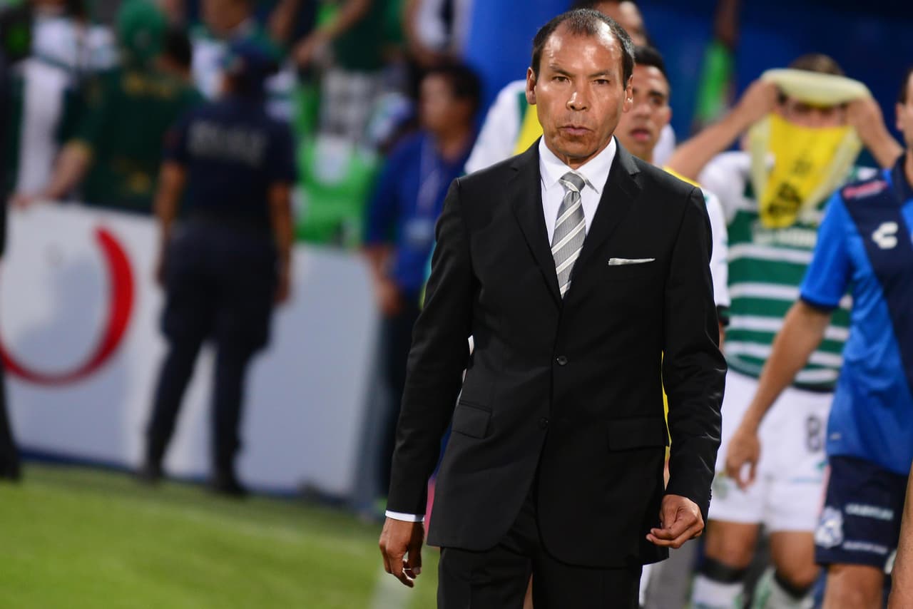 Otro entrenador que podría tomar las riendas de algún equipo necesitado es José Guadalupe Cruz, el entrenador dio buenos torneos con los Jaguares con quienes llegó a liguillas en más de una ocasión.