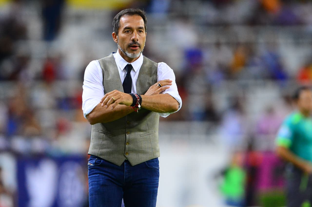 Gustavo Matosas es otro entrenador que bien podría volver a dirigir a tan solo unos meses de salir del Atlas. El uruguayo logró un bicampeonato con León y una Liga de Campeones de Concacaf con América.