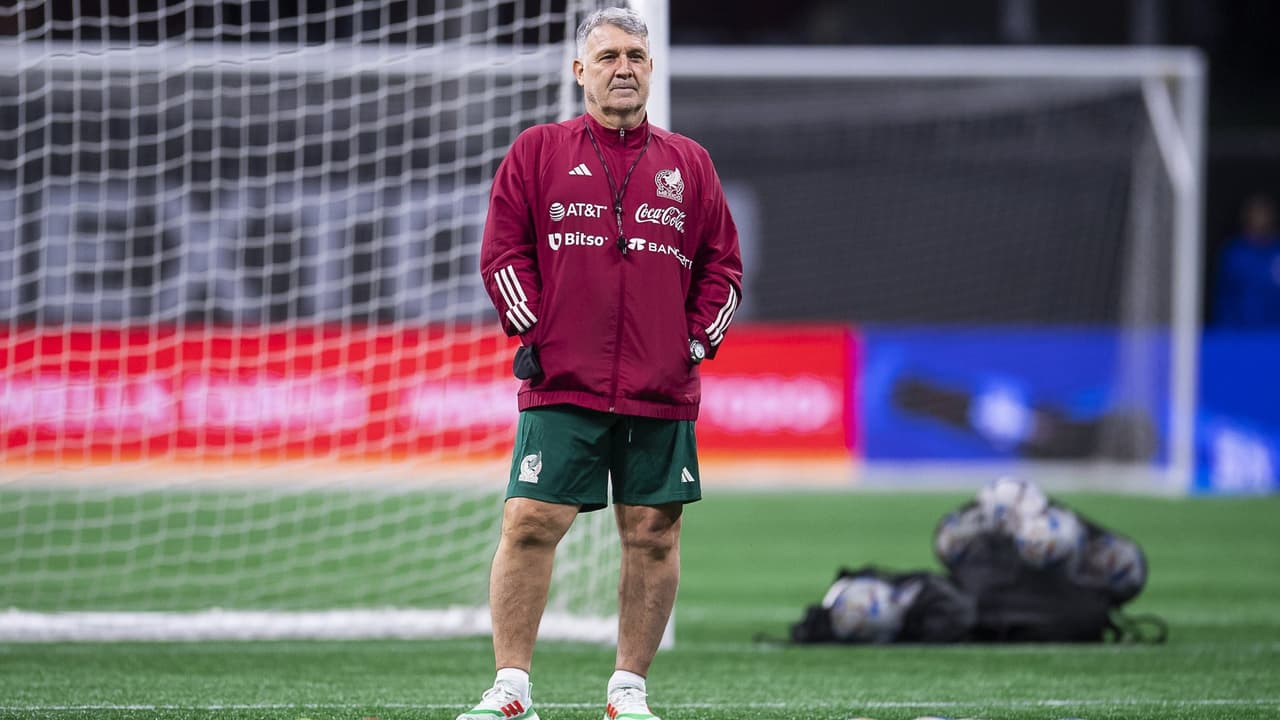 ‘Tata’ confirma que no irá con 4 delanteros a Qatar 2022 y Raúl se tambalea