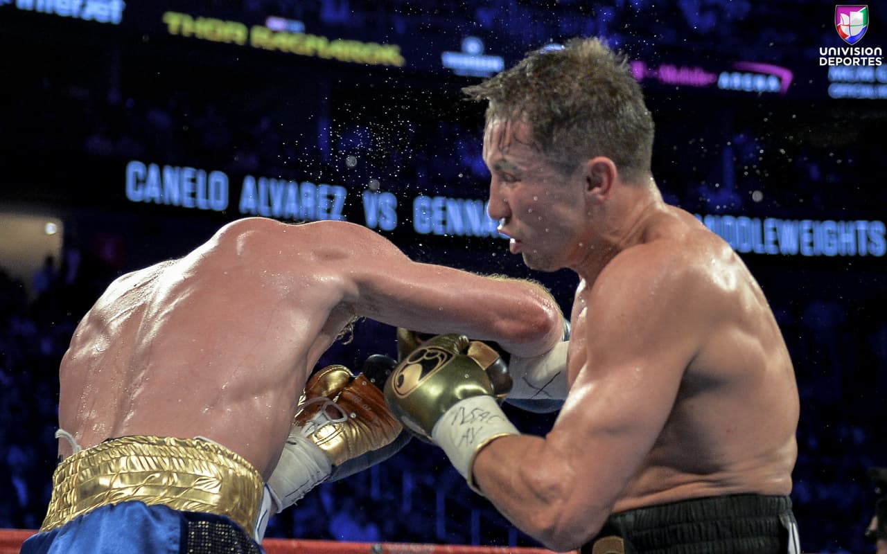 Saúl 'Canelo' Álvarez lanzó 233 jabs y conectó solamente 55, y 114 de 272 golpes de poder durante la contienda en la T-Mobile Arena de Las Vegas.
