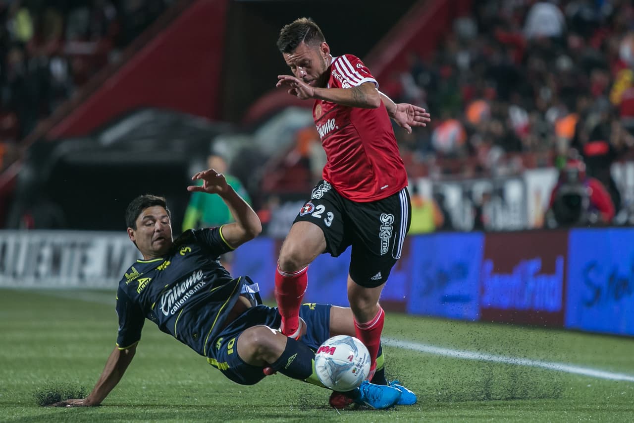 Gonzálo Díaz, Xolos.- Ell jugador del equipo fronterizo intentó reventar con la cabeza un tiro de esquina en contra, pero únicamente la peinó hacia atrás para que un jugador de Morelia controlara y disparara a gol, situación que aprovechó Pellerano para desviar la portería e impedir que el portero tuviera oportunidad de parar el balón.