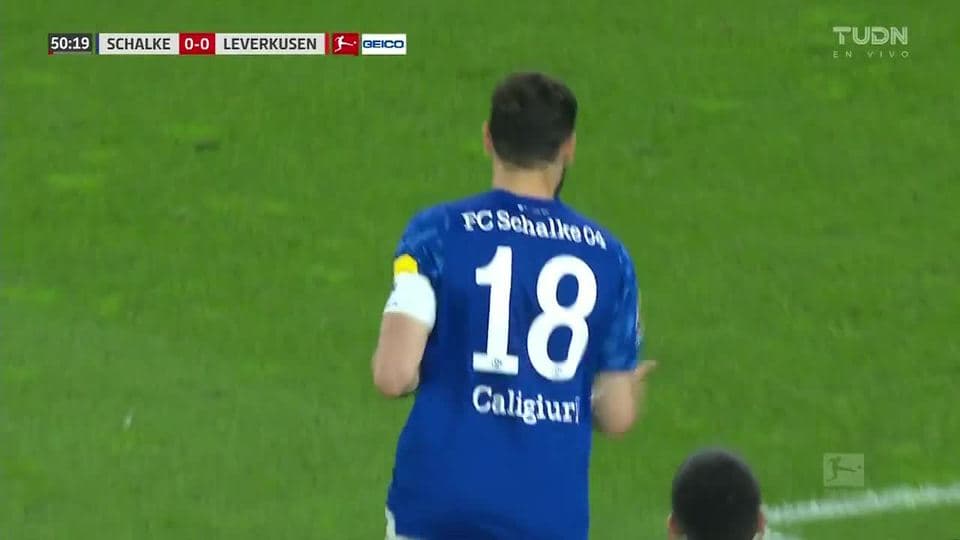 ¡GOOOL! Daniel Caligiuri anota para FC Schalke 04